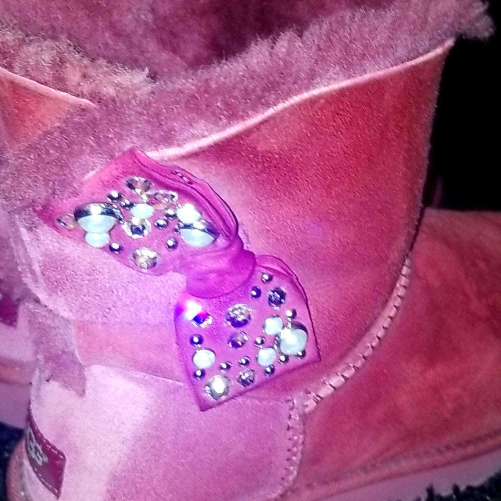 Burgundy Uggs w/Bling Bow Size 10
